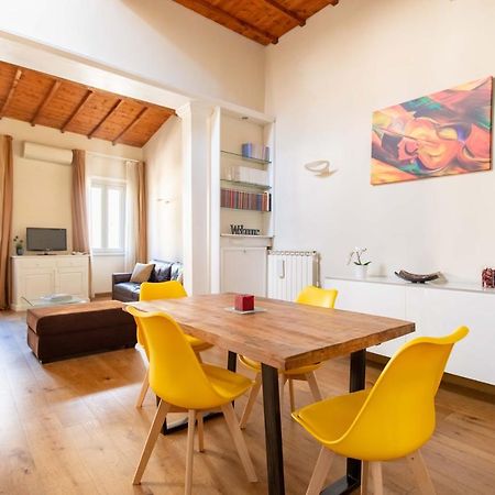 Modern, Bright Near Boboli Gardens & Santo Spirito - Homeunity Firenze Esterno foto