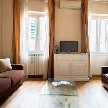 Modern, Bright Near Boboli Gardens & Santo Spirito - Homeunity Firenze Esterno foto