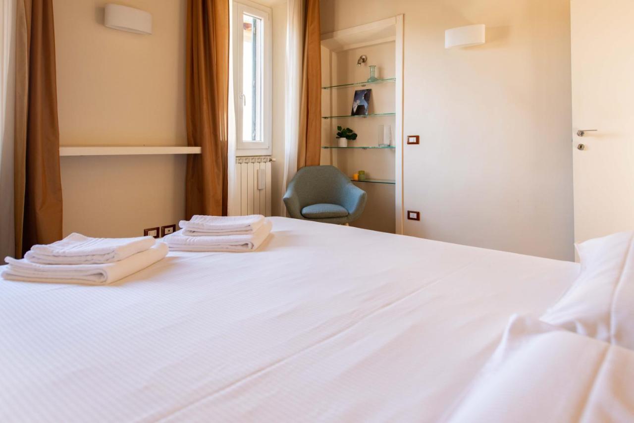 Modern, Bright Near Boboli Gardens & Santo Spirito - Homeunity Firenze Esterno foto
