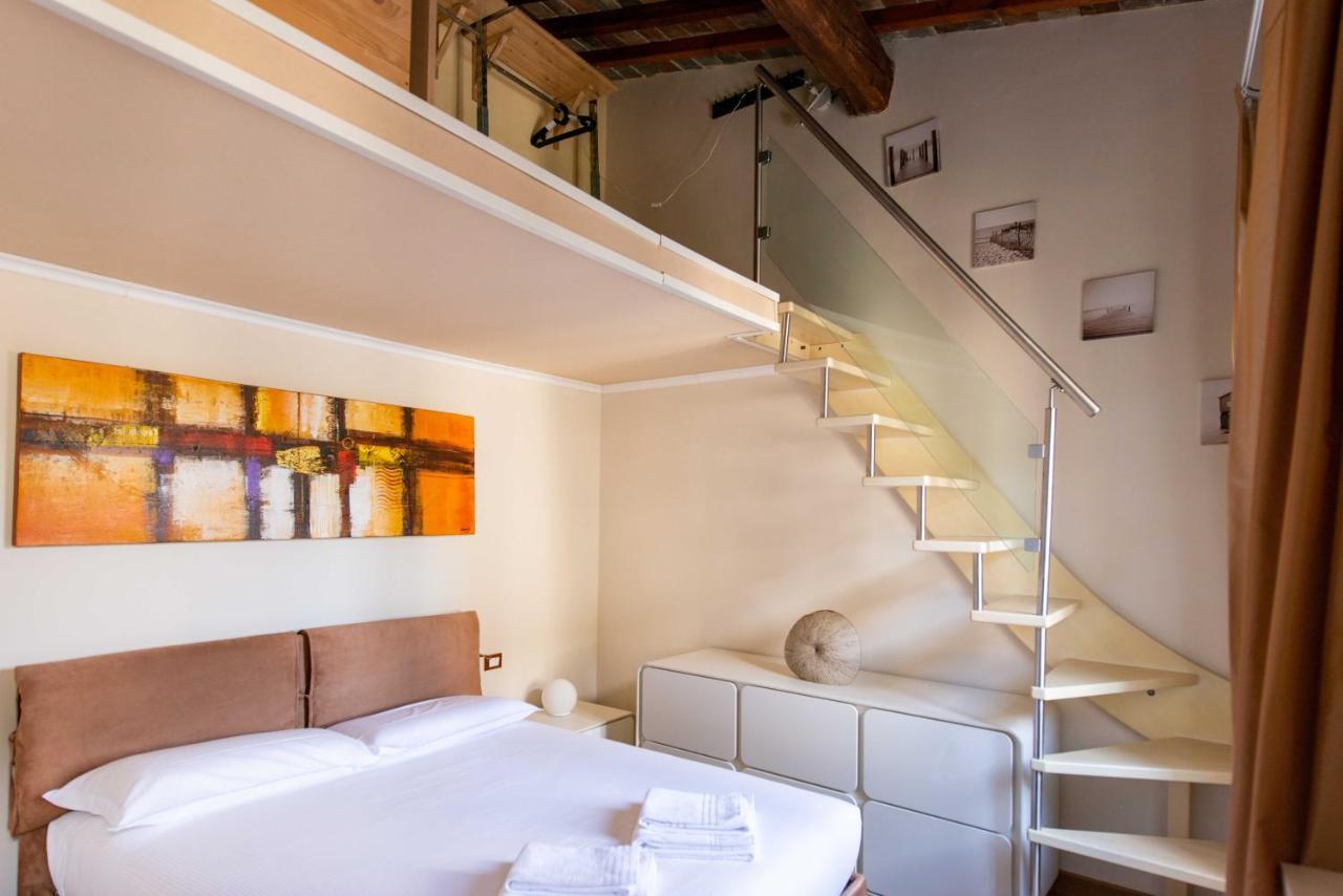 Modern, Bright Near Boboli Gardens & Santo Spirito - Homeunity Firenze Esterno foto